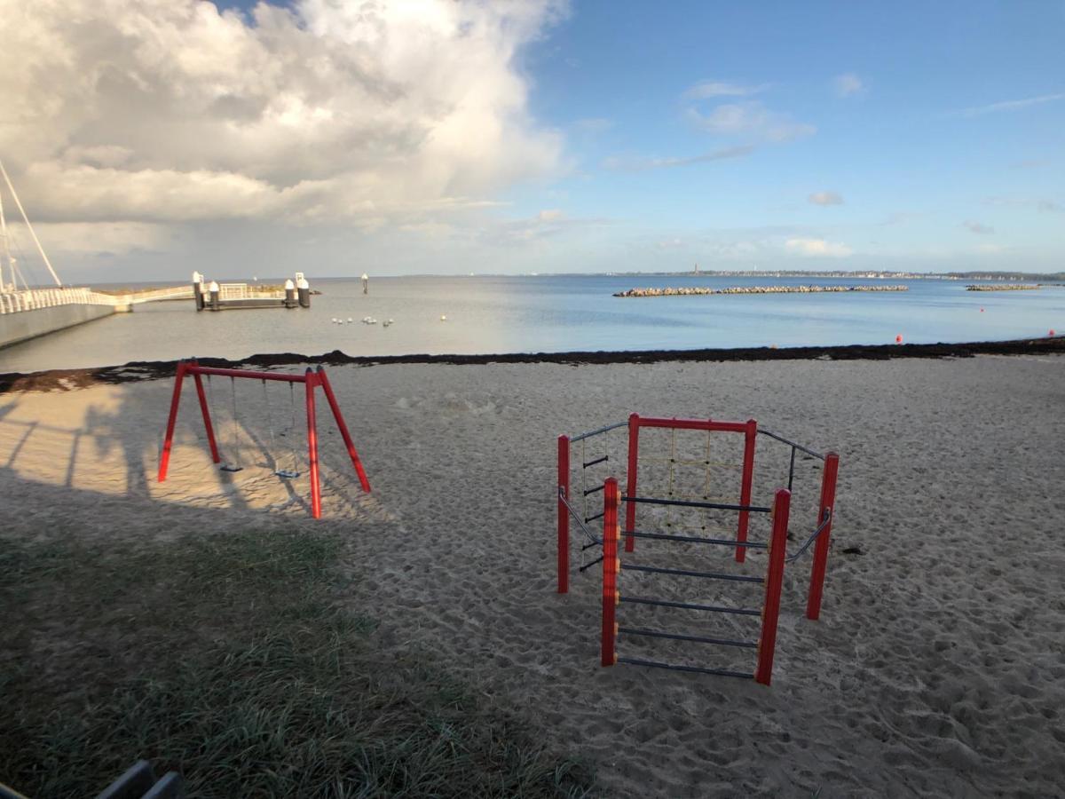 Nur 50M Zum Yachthafen Und 100M Zum Strand คีล ภายนอก รูปภาพ
